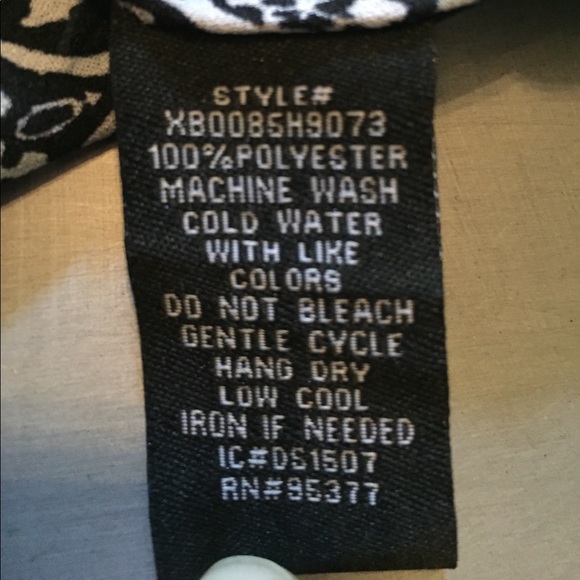 Sanctuary sleeveless top size small - Picture 7 of 7